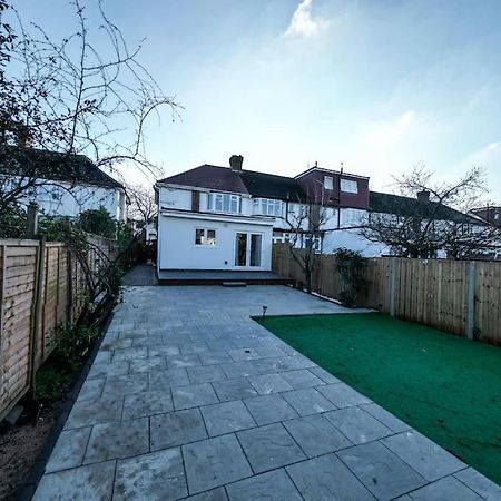 Homely & Peaceful Living Space Morden  Екстер'єр фото